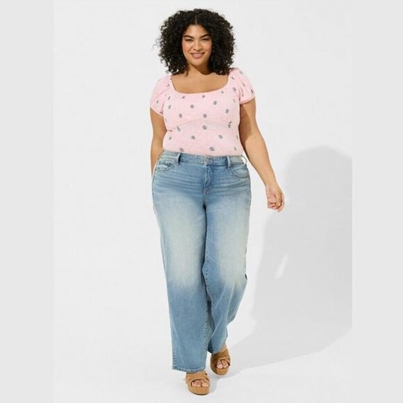 Torrid - Super Soft Slub Scoop Neck Bust Fitted Top in Almond Blossom Pink​​​ - Picture 11 of 14
